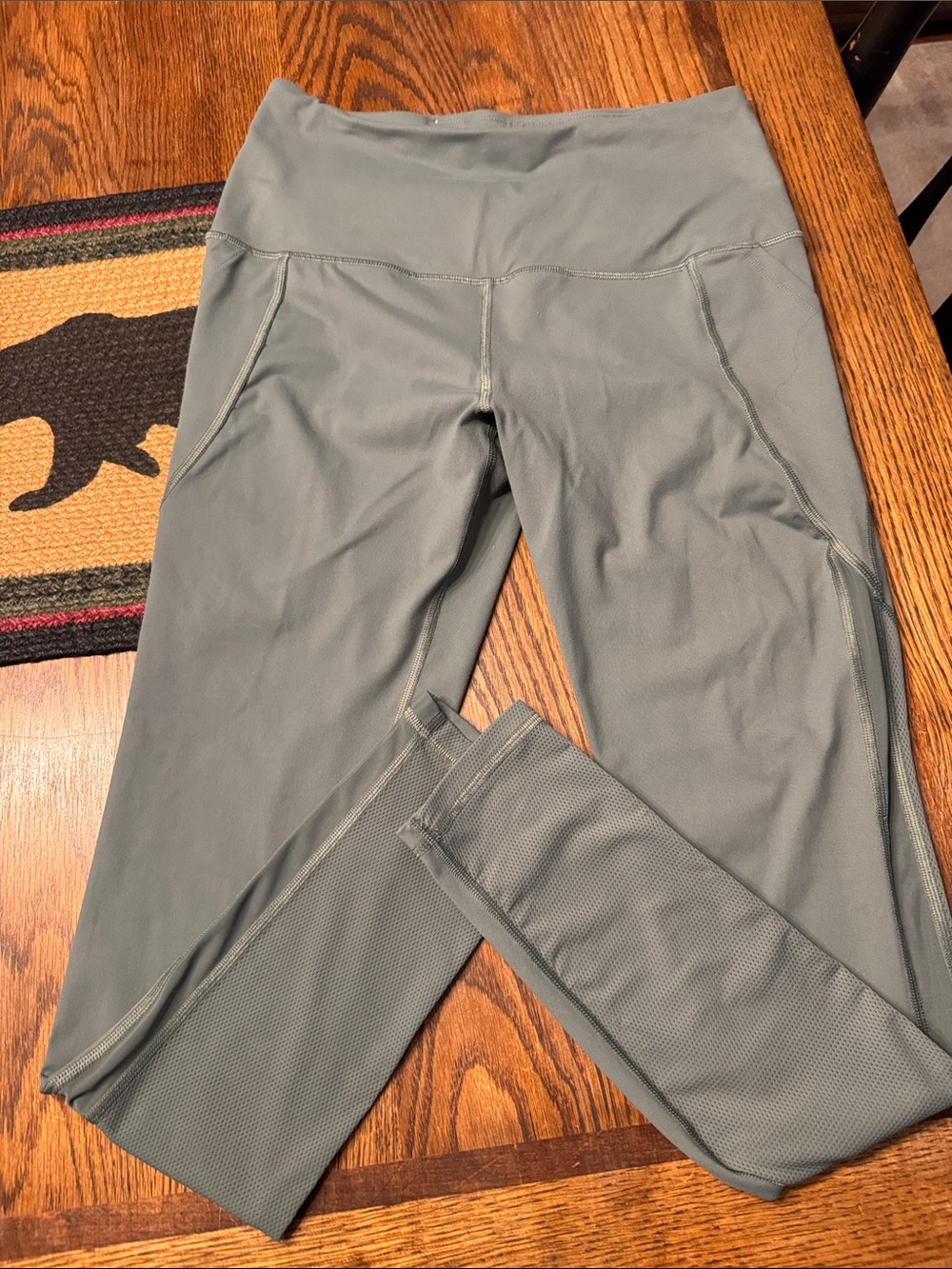 Victoria's Secret Green High-Rise Performance Leggings